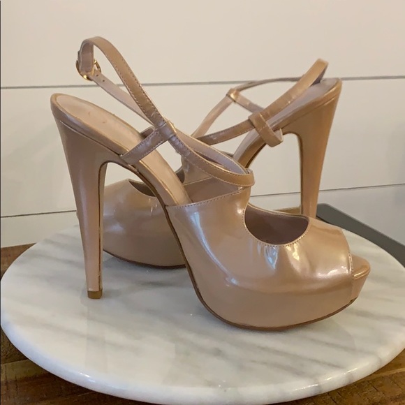 Shoes - Picture 2 of 4